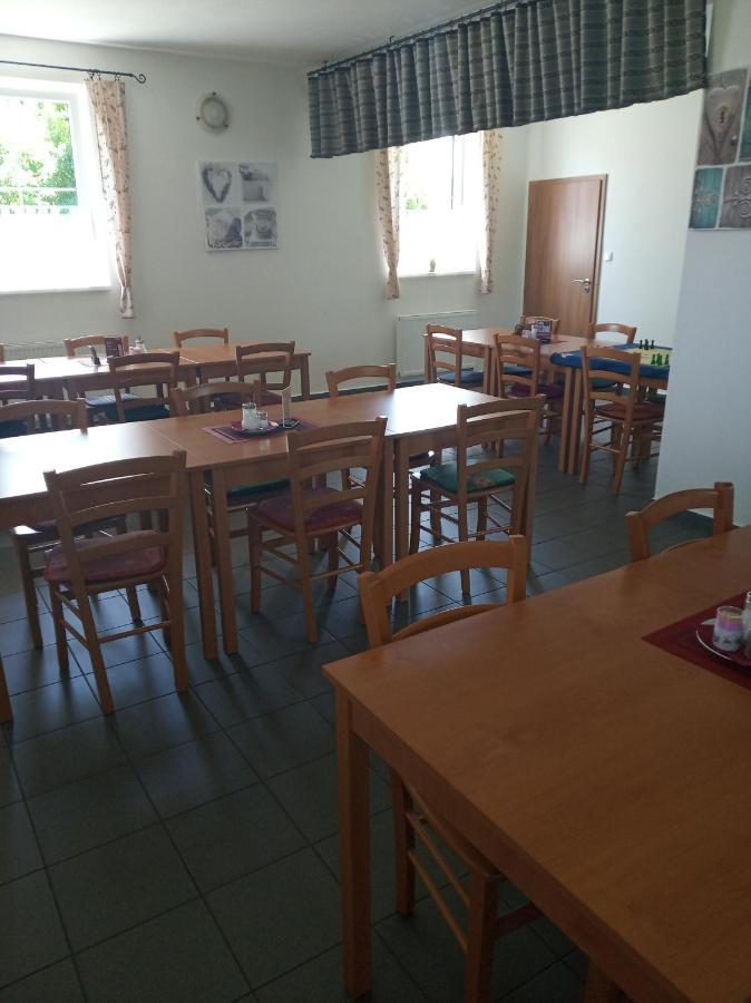 Penzion Na Podlesi Ve Zlate Korune Zlatá Koruna Εξωτερικό φωτογραφία