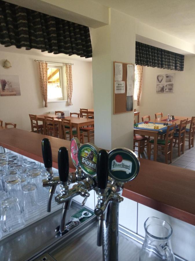 Penzion Na Podlesi Ve Zlate Korune Zlatá Koruna Εξωτερικό φωτογραφία